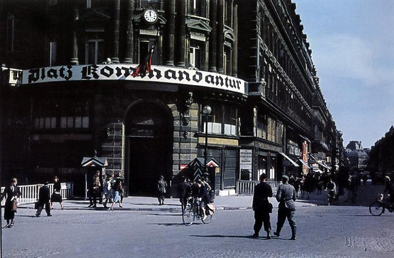 «Париж в оккупации 1941-44г». (Такая разная война. 48 фото)