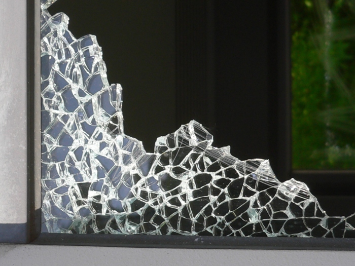 Отличное решение. |Фото: glass-nik.com.ua. 9 лабораторных ошибок, которые подарили нам предметы повседневного обихода