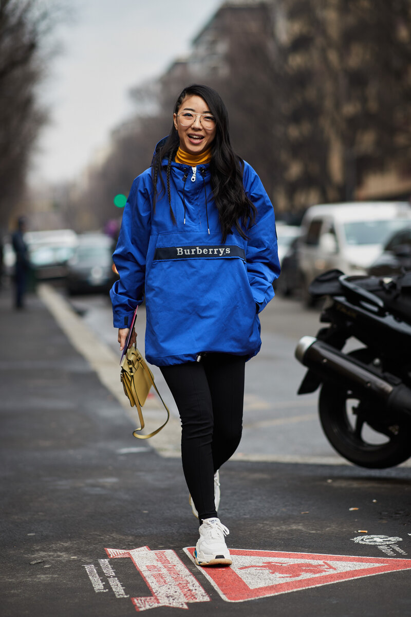 Анорак привлекает модниц удобством и практичностью. /Фото: thestylestalker.com