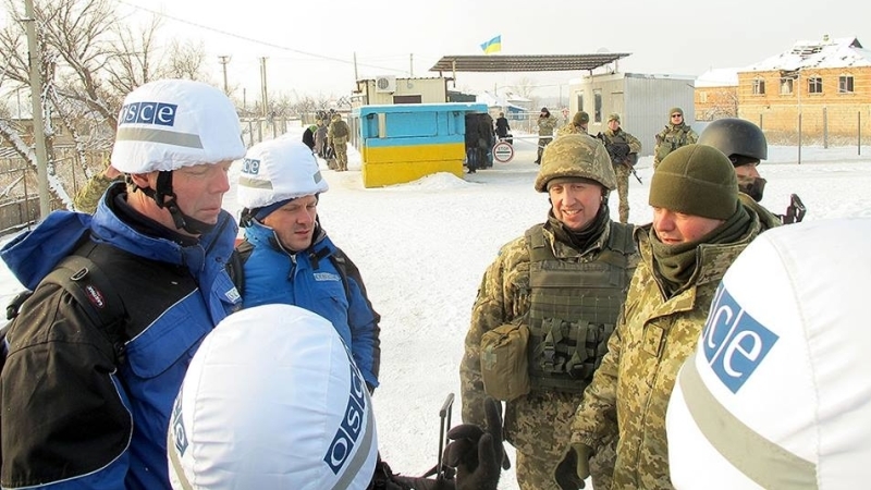 ДНР отведет военную технику от линии фронта в Донбассе только после ВСУ