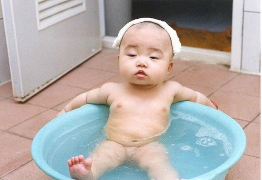 15 самых смешных фото малышей, которые устроили курорт прямо дома 15 самых смешных фото малышей, которые устроили курорт прямо дома