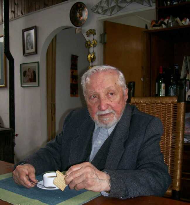 Луис Корвалан в последние годы жизни. / Фото: www.baricada.org