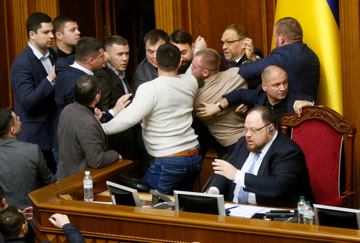 Верховная рада Украины драка