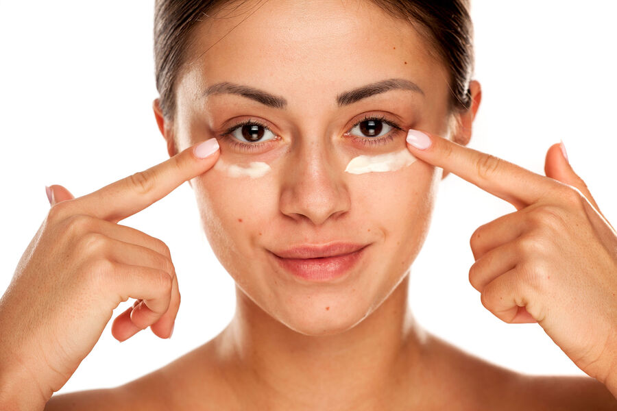 Офтальмолог предупредила об опасности для зрения охлаждающих патчей