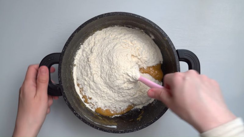 Торт-пирожное к чаю без духовки — проще и вкуснее не бывает