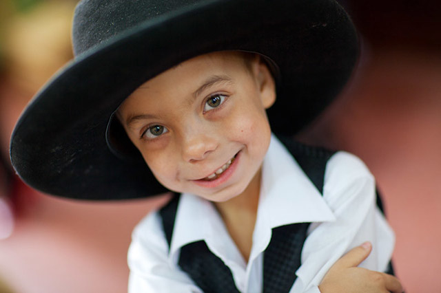 В еврейскую школу приходит новый учитель. ..