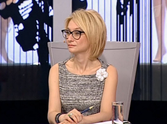 Фото эвелины хромченко прическа Фото эвелины хромченко прическа