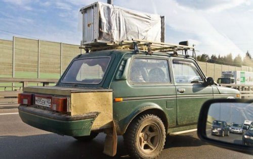 Невероятный тюнинг автомобиля "Нива" Невероятный тюнинг автомобиля "Нива"