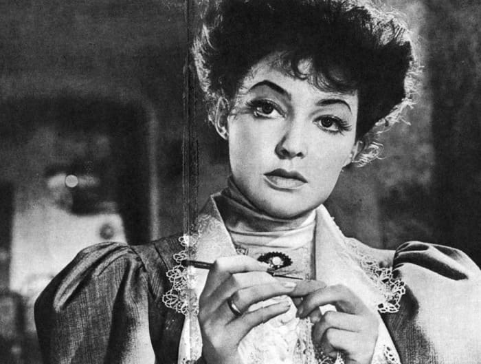 Ирина Скобцева в фильме *Поединок*, 1957 | Фото: kino-teatr.ru Ирина Скобцева в фильме *Поединок*, 1957 | Фото: kino-teatr.ru