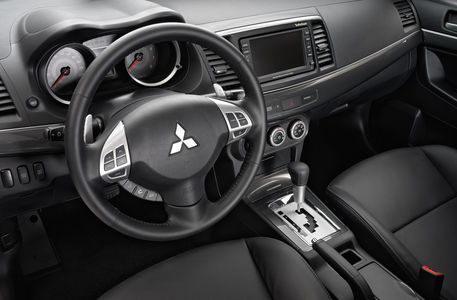 Mitsubishi опять отзывает в России небезопасные Лансеры
