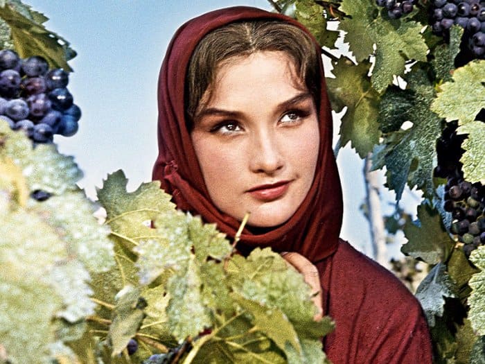 Зинаиде Кириенко исполнилось 87