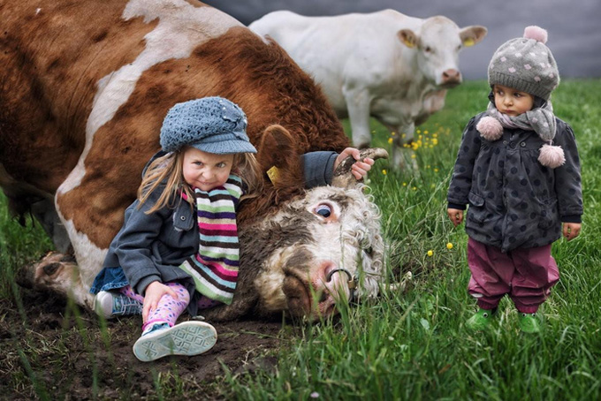 ФОТОВЫСТАВКА. John Wilhelm: неожиданные детские фото ФОТОВЫСТАВКА. John Wilhelm: неожиданные детские фото