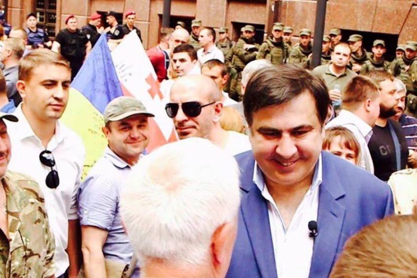 Срочное заявление Саакашвили: Дни Порошенко сочтены! Нас ждет… (ВИДЕО) Срочное заявление Саакашвили: Дни Порошенко сочтены! Нас ждет… (ВИДЕО)