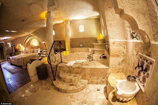 Самые невероятные пещерные отели мира Самые невероятные пещерные отели мира
