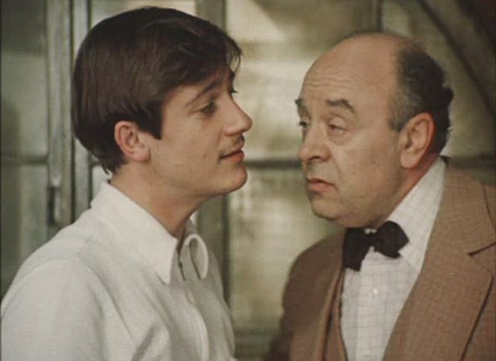 Кадр из фильма *Покровские ворота*, 1982 | Фото: kino-teatr.ru Кадр из фильма *Покровские ворота*, 1982 | Фото: kino-teatr.ru