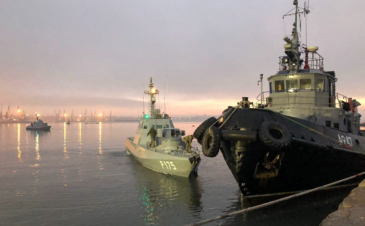Украинских моряков посадят на 6 лет, катера Россия забирает Украинских моряков посадят на 6 лет, катера Россия забирает