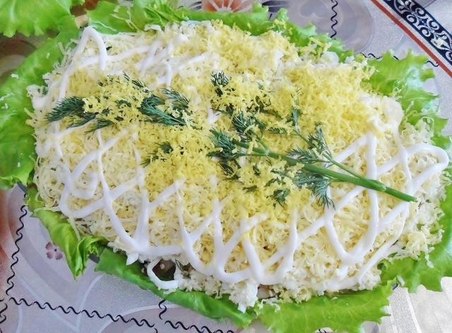 Фото к рецепту: Салат  абхазская мимоза 