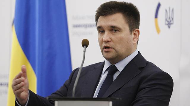 Политолог назвал обещания Климкина вернуть 3 млн украинцев 