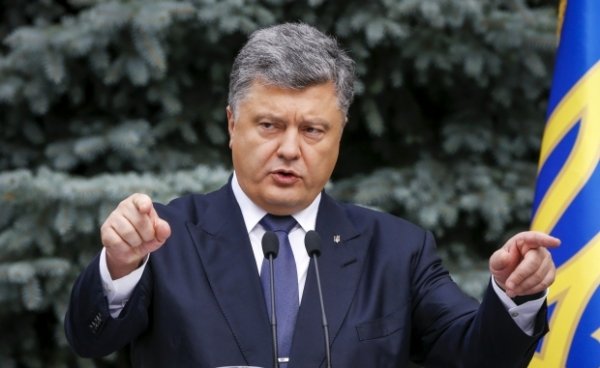 Порошенко признал снижение эффективности армии Украины Порошенко признал снижение эффективности армии Украины