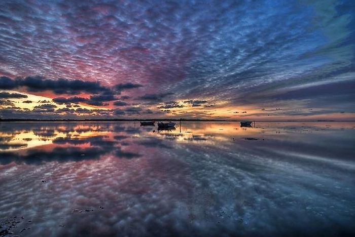 Шикарные отражения в воде (36 фото) Шикарные отражения в воде