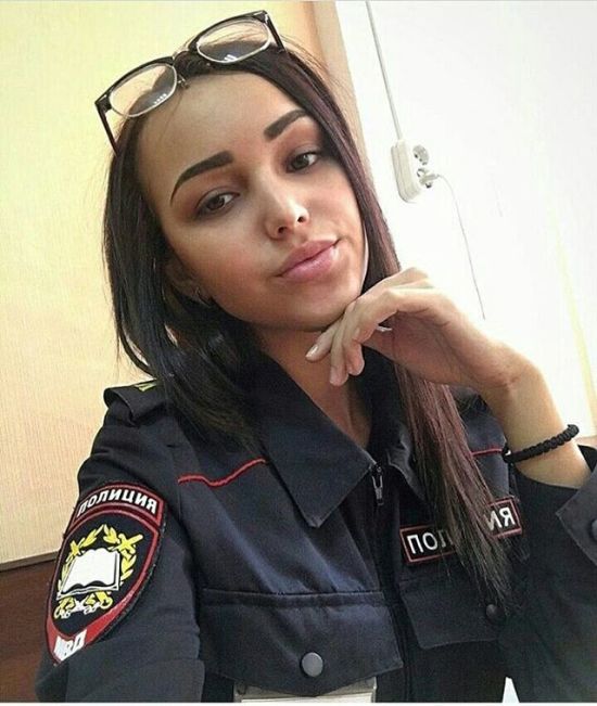 Симпатичные девушки на страже порядка (24 фото) Симпатичные девушки на страже порядка (24 фото)