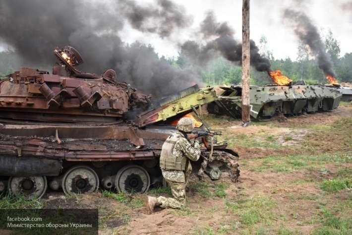 «Невоюющая армия — смердящий труп»: ВСУ - слепок, все больше напоминающий посмертную маску! «Невоюющая армия — смердящий труп»: ВСУ - слепок, все больше напоминающий посмертную маску!