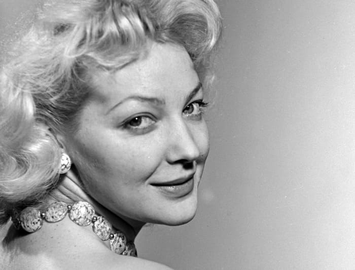 Народная артистка РСФСР Ирина Скобцева | Фото: caoinform.ru Народная артистка РСФСР Ирина Скобцева | Фото: caoinform.ru