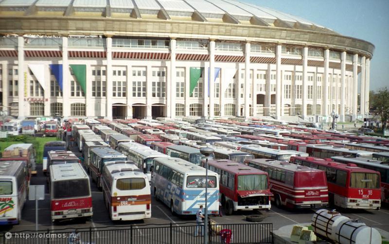 Москва 90–х Какой была Москва в 90-е годы