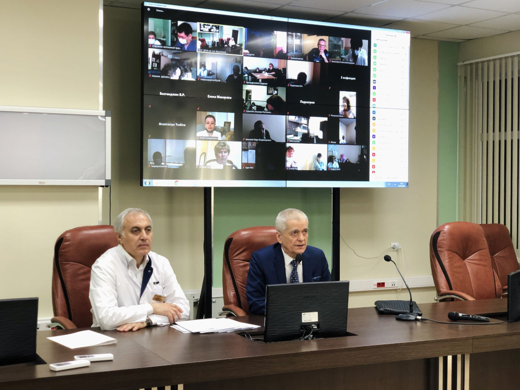 Геннадий Онищенко посетил детскую больницу имени З.А. Башляевой