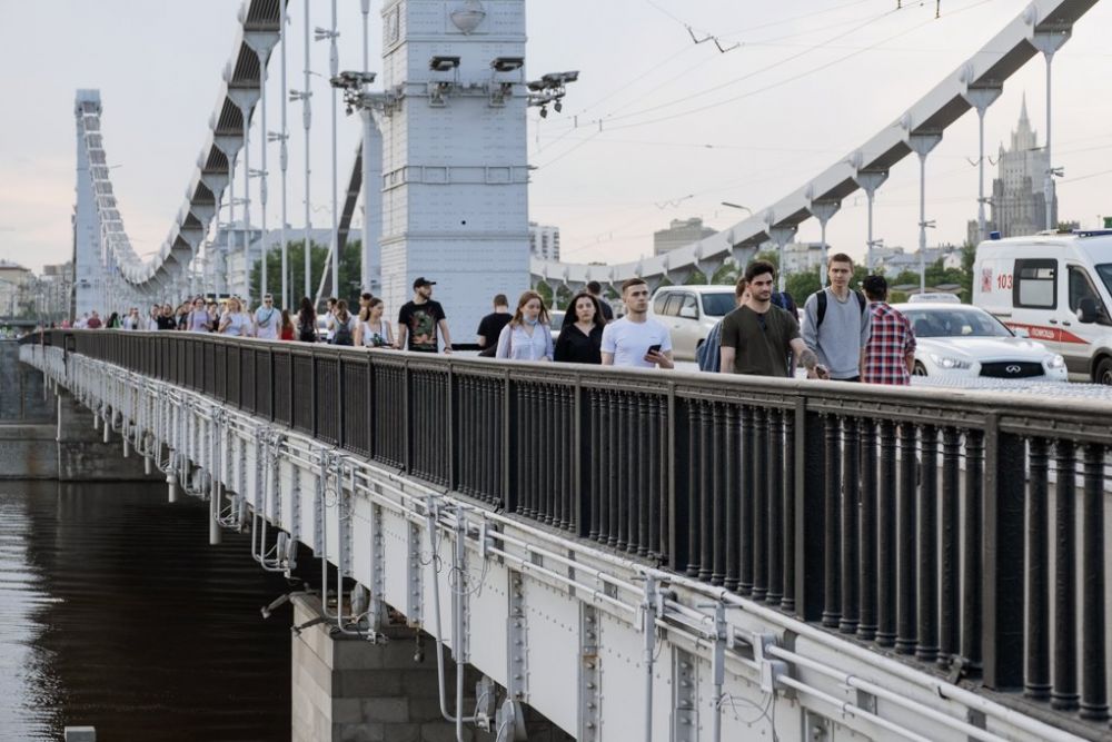 ✌️ 11 ярких фото переполненной Москвы в первый день после снятия карантина