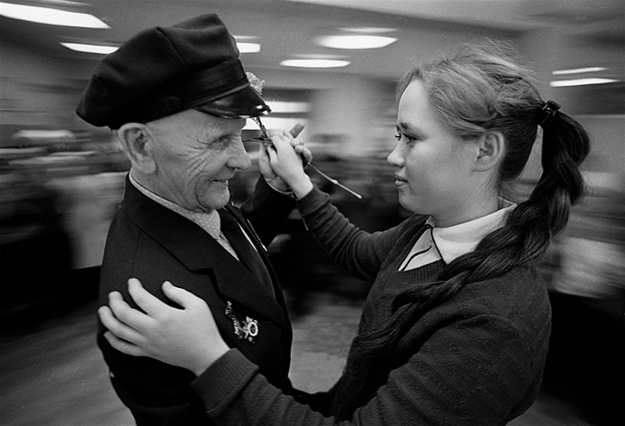 Гениальный фотожурналист советской эпохи Владимир Ролов Гениальный фотожурналист советской эпохи Владимир Ролов