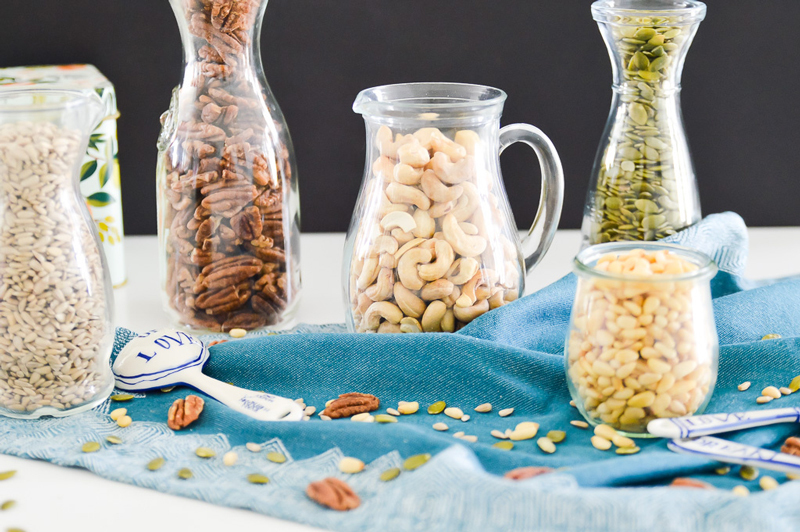 Почему нужно замачивать орехи, бобовые и семечки перед употреблением