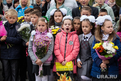 День знаний в поселке Нижнесортымский. Сургут , линейка, первое сентября, школа, 1сентября