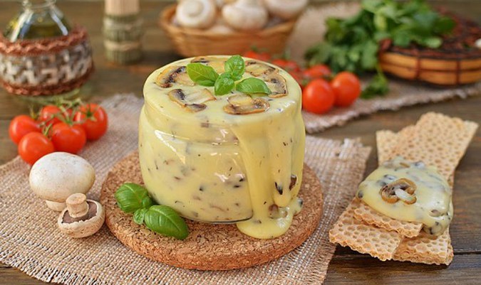 Нереальная вкуснятина — домашний плавленый сыр с шампиньонами!