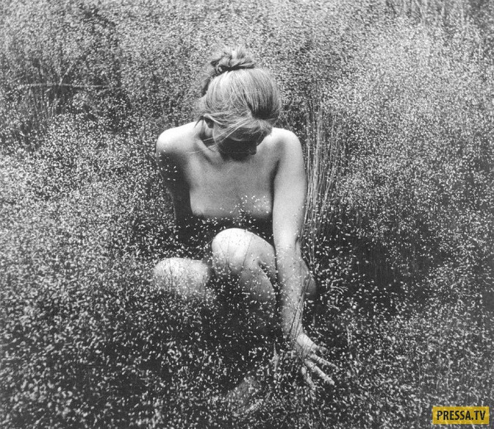 А говорят, в СССР не было секса… В сеть попала первая советская ню-фотосессия А говорят, в СССР не было секса… В сеть попала первая советская ню-фотосессия