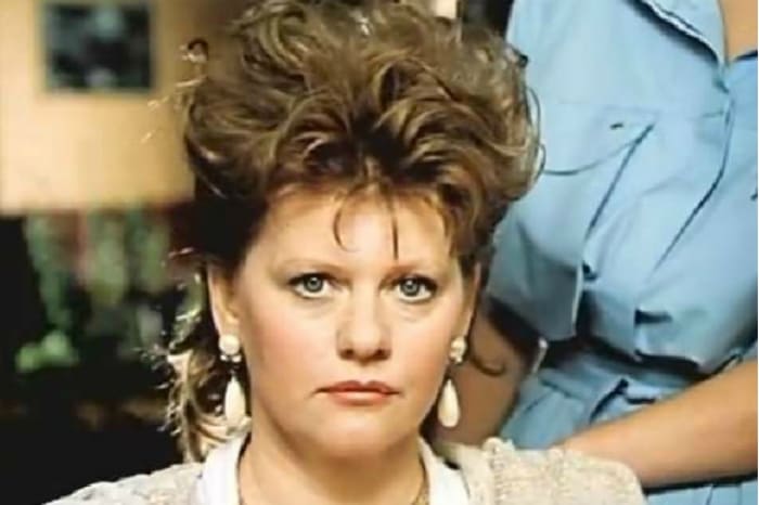Ирина Муравьева в фильме *Артистка из Грибова*, 1988 | Фото: kino-teatr.ru Ирина Муравьева в фильме *Артистка из Грибова*, 1988 | Фото: kino-teatr.ru