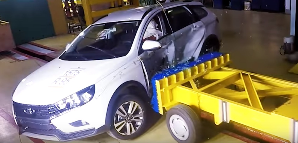 https://lada-vesta-sw.ru/wp-content/uploads/2018/01/%D0%BA%D1%80%D0%B0%D1%88-%D1%82%D0%B5%D1%81%D1%82-%D0%BB%D0%B0%D0%B4%D0%B0-%D0%B2%D0%B5%D1%81%D1%82%D0%B0-%D0%A1%D0%92-%D0%BA%D1%80%D0%BE%D1%81.jpg