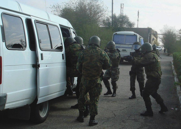 Подозреваемых в подготовке теракта в Симферополе отправили в СИЗО