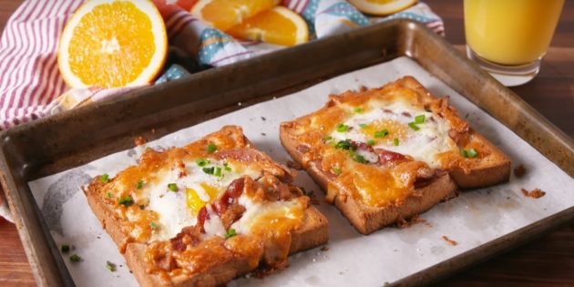 Запечённые тосты с яйцом и беконом Как приготовить яйца в духовке: Запечённые тосты с яйцом и беконом