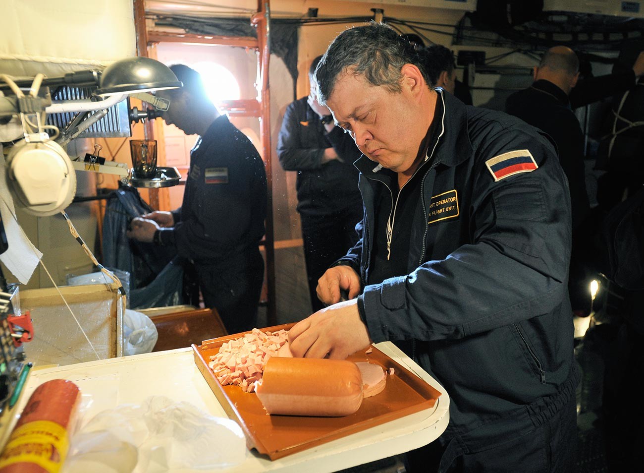 Что надо есть, чтобы выжить на Северном полюсе