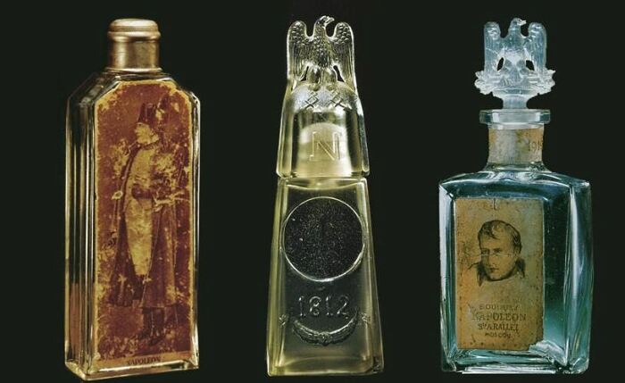 Французы воевали, благоухая одеколоном, который применялся и в лечебных, и в гигиенических целях, а также как дезинфицирующее и парфюмерное средство / Фото: moscow-view.ru Французы воевали, благоухая одеколоном, который применялся и в лечебных, и в гигиенических целях, а также как дезинфицирующее и парфюмерное средство / Фото: moscow-view.ru