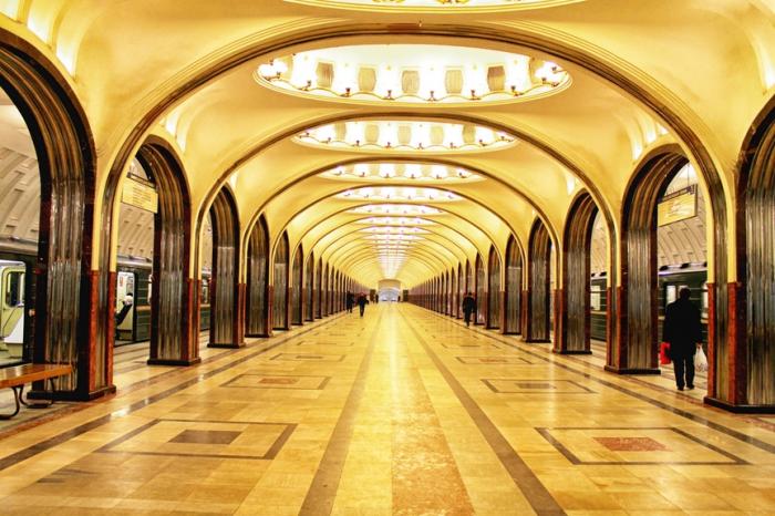 10 самых красивых станций метро Москвы 10 самых красивых станций метро Москвы