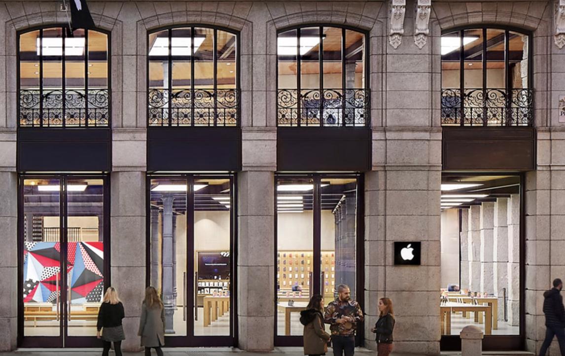 Источник: apple https://www.apple.com/es/retail/puertadelsol/