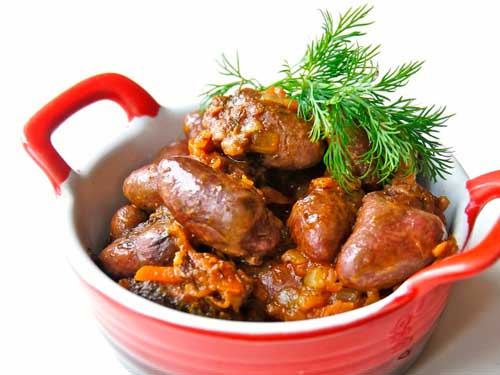 Рецепт куриных сердечек в горшочках