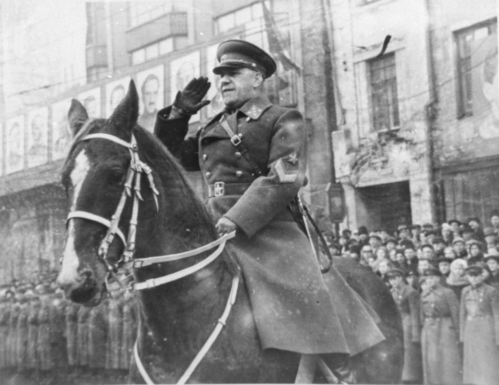 «Командование советских войск», ч.1. Жуков Георгий Константинович (1896—1974) «Командование советских войск», ч.1. Жуков Георгий Константинович (1896—1974)