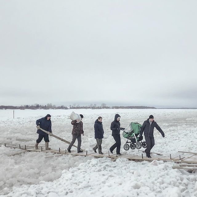 Фотограф документирует суровые улицы России с помощью iPhone Фотограф документирует суровые улицы России с помощью iPhone Дмитрий Марков, в мире, жизнь, люди, фотограф