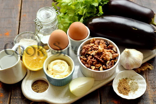 Вряд ли  есть люди, кому не нравится грузинская кухня, ведь она вкусная, сытная, ароматная. А баклажаны в Грузии вообще готовят отменно. Этот  рецепт отличное тому доказательство.-2