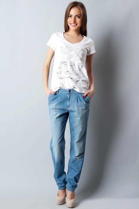 Стильно, модно, молодежно: какие джинсы будут в тренде этой осенью