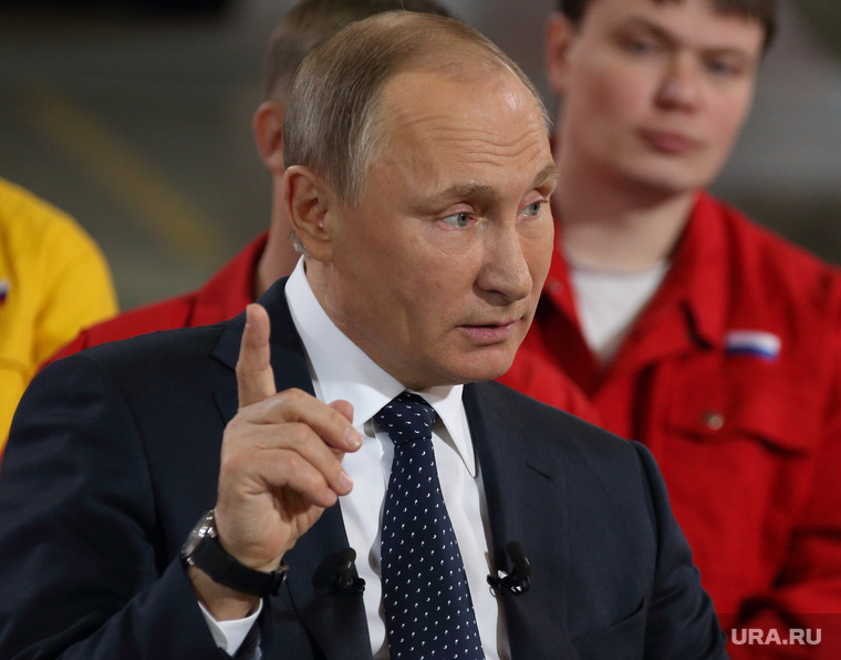 Путин распорядился отправить призывников на уральские заводы