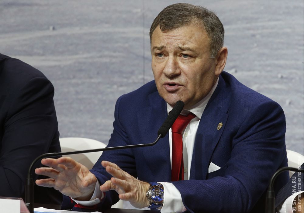 Названы 11 миллиардеров, разбогатевших во время коронавируса